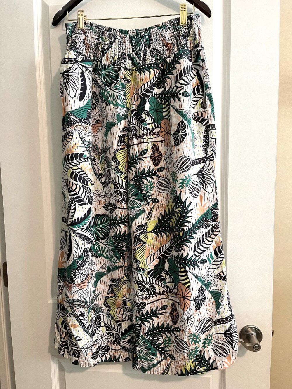 Tahari Woman’s XL Floral Palazzo Flowy Pants with Pockets